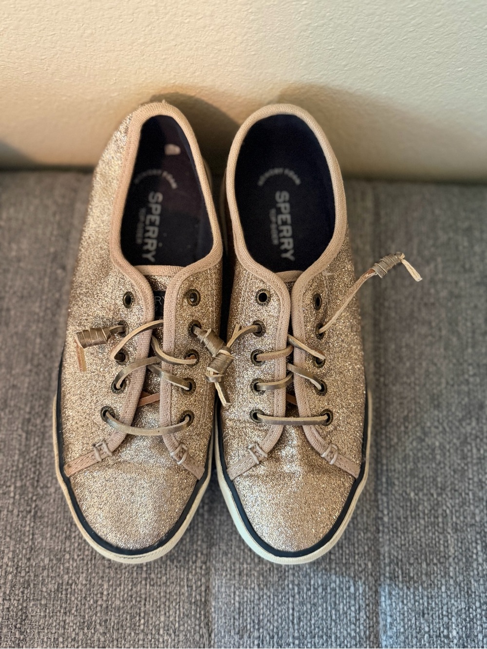 Women’s Sperry Glitter Low-Top Sneakers in Gold